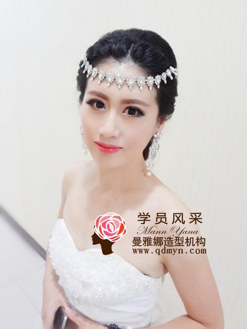 青岛新娘跟妆培训-彩妆造型课