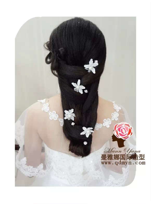 青岛新娘跟妆造型-曼雅娜新娘婚礼跟妆打造清新日韩系