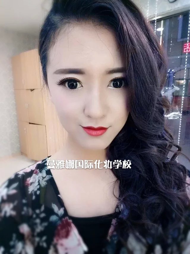 青岛新娘跟妆-最美新娘