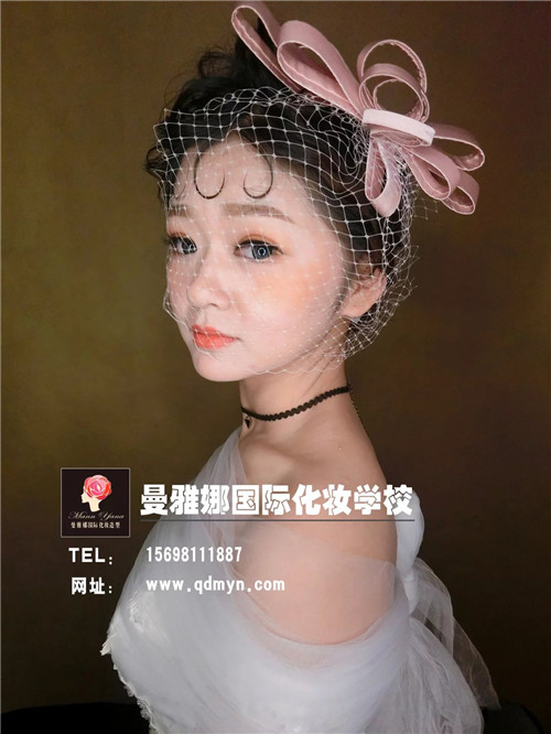 简单的饰品也可以打造唯美日韩婚礼化妆造型