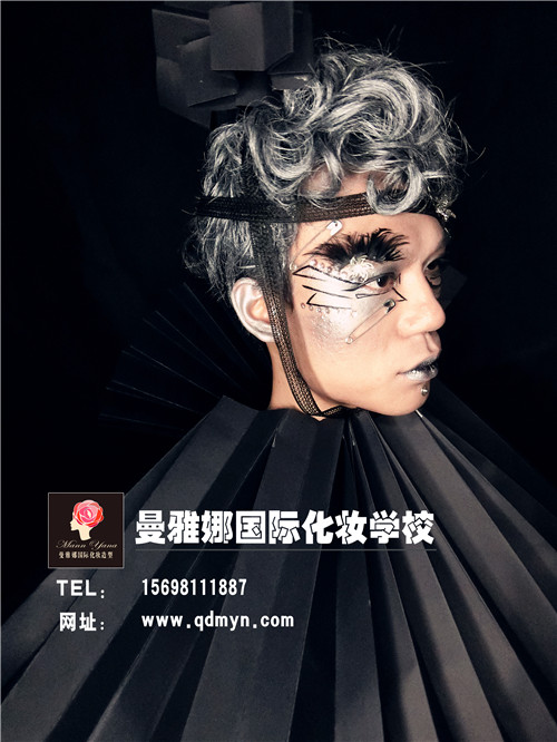 哥特式妆容