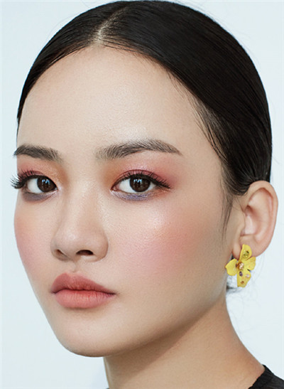 �����ױǰ���û�����