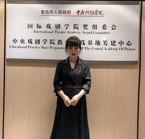 曼雅娜化妆学校 云子老师